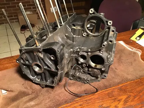 1986 87 88 Suzuki GSXR750 GSXR 750 Crankcase engine block crank case cases