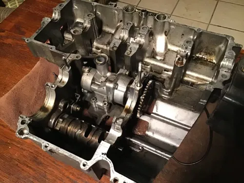 1986 87 88 Suzuki GSXR750 GSXR 750 Crankcase engine block crank case cases
