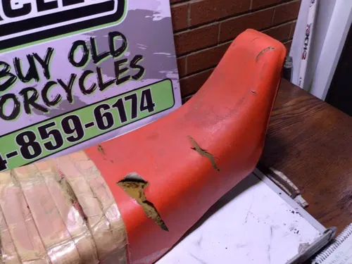 1994 Honda XR200R Seat Saddle Pan Foam Cover XR xr 200 R rough