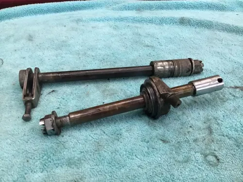 1974 1975 Honda CB360 Super Sport Rear axle front axle