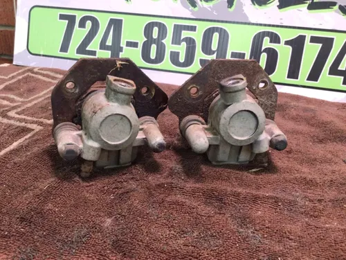 1986 SUZUKI QUADRUNNER 230 LT230E 2X4 OEM LEFT FRONT BRAKE CALIPER Calipers
