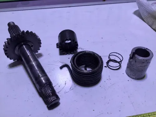 1982 Honda XL XR 80 Kick Starter Shaft Gear Engine Start Foot Kicker