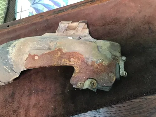 1983 Honda XR200 inner fender mud guard
