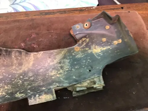 1983 Honda XR200 inner fender mud guard
