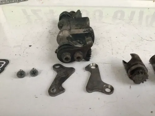 95 KTM 250 EXC KTM 250EXC OEM CYLINDER VALVES EXHAUST POWER VALVES 54637020400