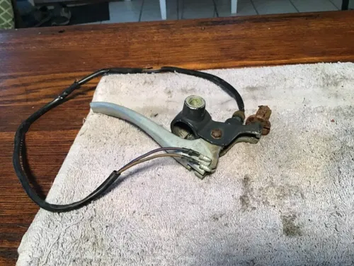 1977 Kawasaki KZ400 KZ 400 OEM front brake lever perch clutch lever perch lever
