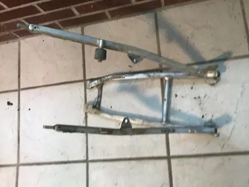 2001 Yamaha YZ250F sub frame subframe
