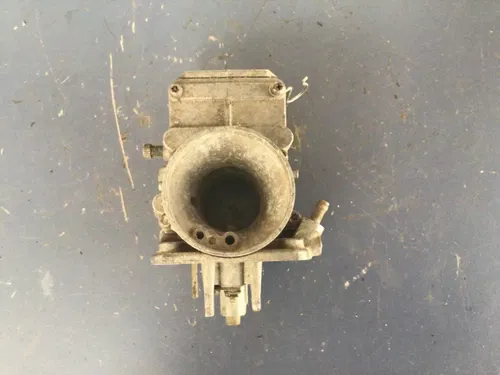 1987 SUZUKI RM 125  FLATSLIDE MIKUNI CARB CARBURETOR BODY