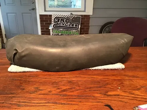 KAWASAKI KZ400A1 A2 KAWASAKI KZ400 SEAT  1974-1977 KZ 400 saddle