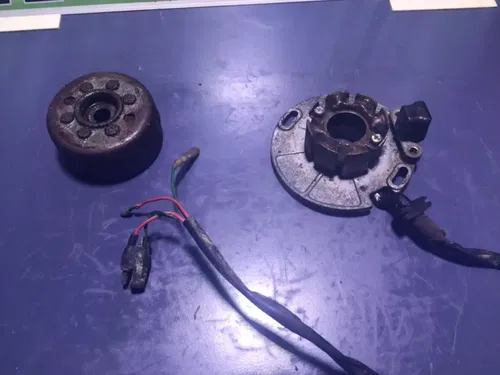 1990 SUZUKI RM125 OEM STATOR MAGNETO GENERATOR FLYWHEEL  32101-27C10 32101-43D0