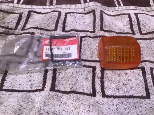 1986 Honda Reflex turn signal lenses w seal