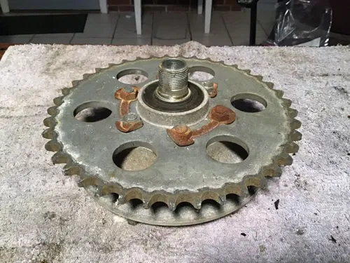 1975 Suzuki GT250 rear sprocket hub rear wheel hub