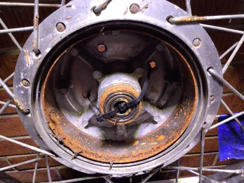 1969 yamaha ysc1 /c rear wheel