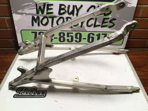 2000 96-00 Suzuki RM250 rm 250  Subframe Sub Frame Rear Seat Mount 41200-36E00