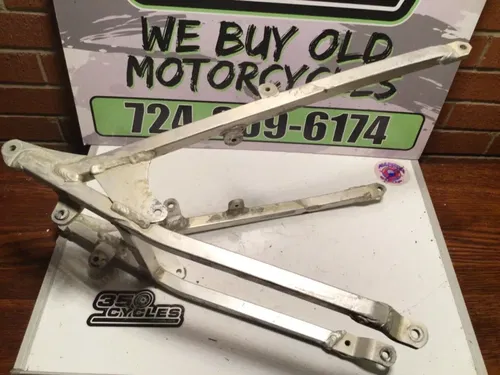 2000 96-00 Suzuki RM250 rm 250  Subframe Sub Frame Rear Seat Mount 41200-36E00
