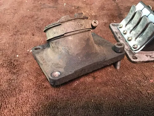 1978 Yamaha DT250 reeds intake manifold rubber intake
