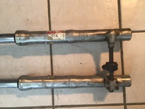 1987 Honda XL600 R OEM Showa Front Forks Right Left Suspension Dampers triple