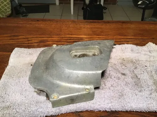 1974-1977 Kawasaki KZ400 KZ 400 Front sprocket cover guard clutch worm gear