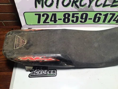 03-05 YAMAHA YZ250F YZ450F YZ 250F OEM FOAM PAN SEAT SADDLE RAILS BAS