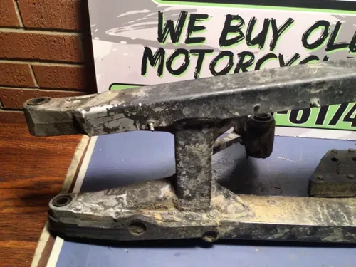 1989 89 Kawasaki KX250 KX 250 125 Rear Swingarm Swing Arm Pivot Suspension