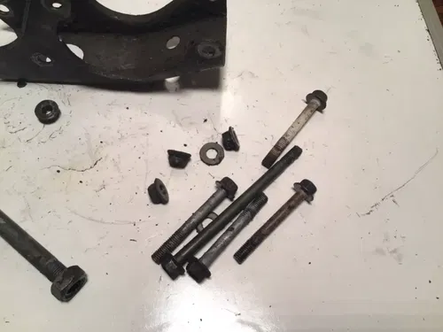 2003 YAMAHA TTR225 ENGINE MOTOR MOUNT STAY BRACKETS swing arm bolt