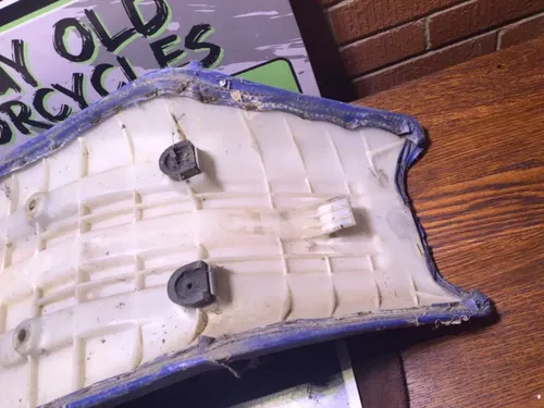 1985 - 1988 SUZUKI LT230S LT230 OEM SEAT PAN NEEDS RECOVERED
