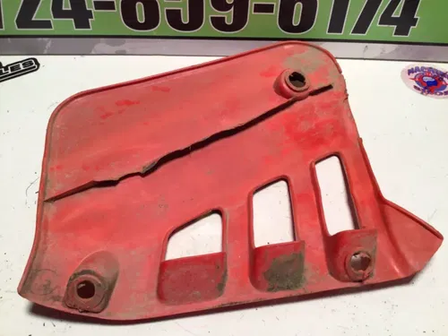 CR 125 HONDA ** 1987 CR 125R 1987 RADIATOR SHROUD cr125
