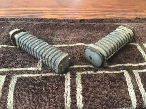 1974 Honda CB125 Rear passenger foot pegs