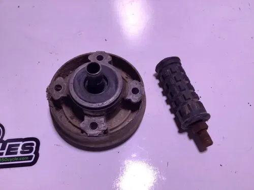 1969 kawasaki g3tr bushmaster 90cc k455~ rear wheel hub w sprocket foot peg