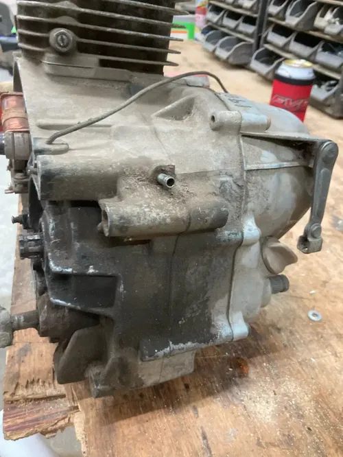 1981 Honda XR80r Xr80 Engine Top Bottom End Block Crankcase  motor 80cc cylinder