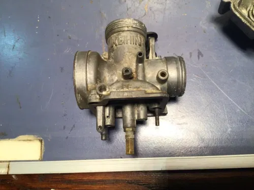 てるカリーニョ Amazon.com: AM122462 Carburetor Compatible with John Deere