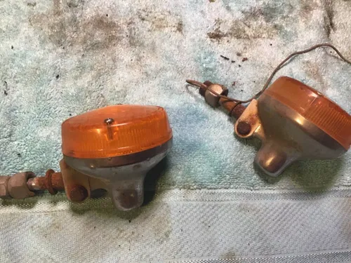 1970 Honda CB750 front turn signals
