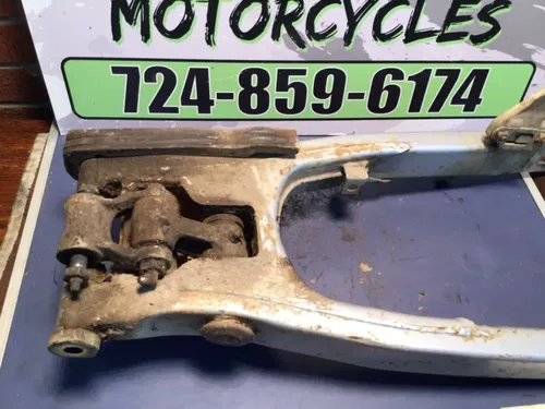 1996 96 Yamaha XT225 XT-225 / OEM Original SWINGARM SWING ARM serow linkage