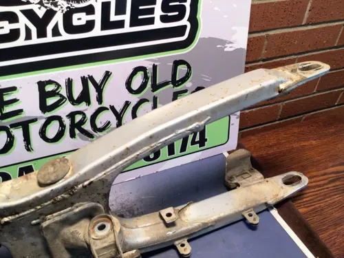 1996 96 Yamaha XT225 XT-225 / OEM Original SWINGARM SWING ARM serow linkage