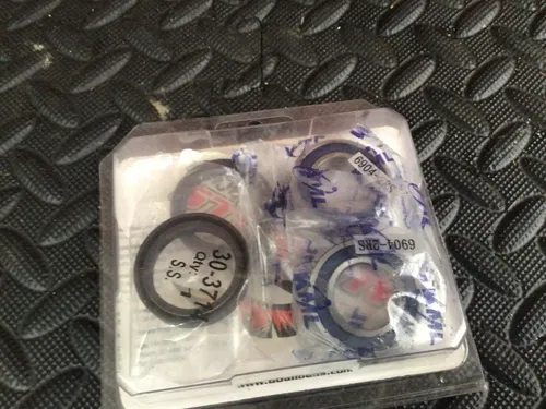 ALL BALLS Front Wheel Bearing Kit for Suzuki RM125 / RM250 01-08