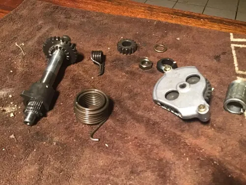 1999 Honda XR100 XR100R oil pump kicker gear kick start hardware misc engine bol