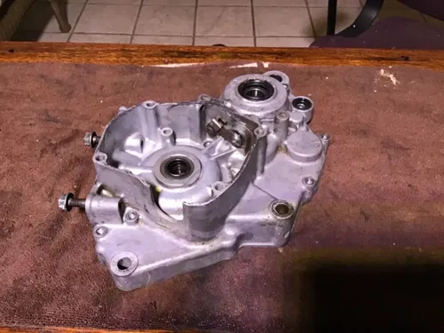 1989 - 1991 SUZUKI RM125 RM 125 left crank case crankcase engine case