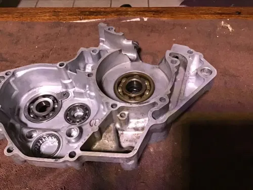1989 - 1991 SUZUKI RM125 RM 125 left crank case crankcase engine case