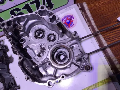1979-1982 Honda XR80 XR 80 LEFT Right Crankcase Crank Cases case 11100-176-010