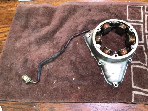 STATOR CRANKCASE ENGINE SIDE COVER 1971 HONDA CL450 SCRAMBLER CL 450