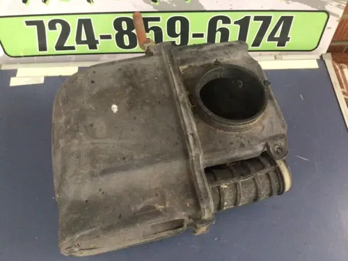 1986 SUZUKI LT230S AIR BOX INTAKE FILTER TUBE  13700-22A11