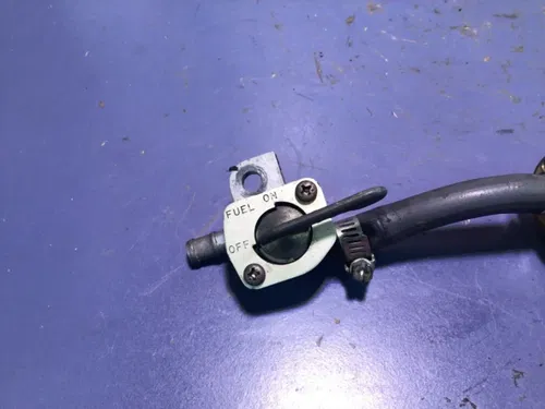 OEM 2005 Honda CRF450r CRF 450r Fuel Gas Petcock Control Flow Valve