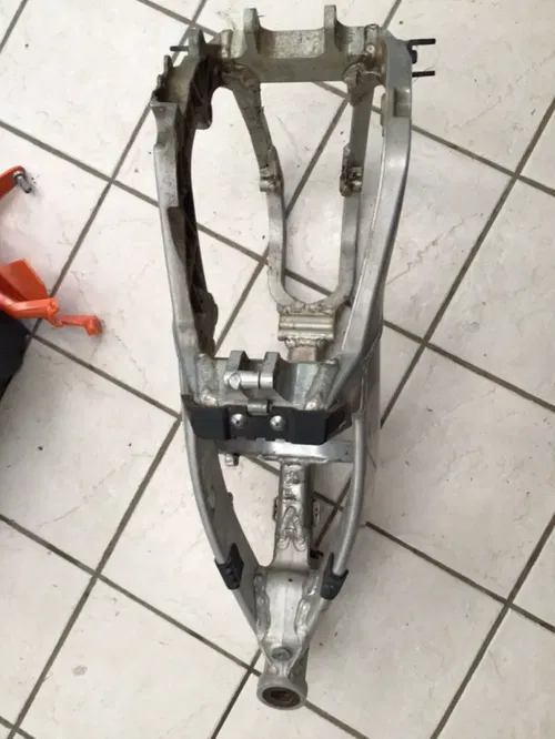 Suzuki RM-Z450 - Stock Main Frame Chassis - 2005 RMZ 450 OEM BOS ONLY RMZ450