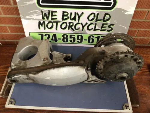 1999 TRIUMPH 955I SINGLE SIDED SWINGARM AND WHEEL DAYTONA / SPEED TRIPLE