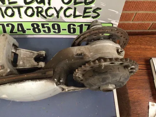 1999 TRIUMPH 955I SINGLE SIDED SWINGARM AND WHEEL DAYTONA / SPEED TRIPLE