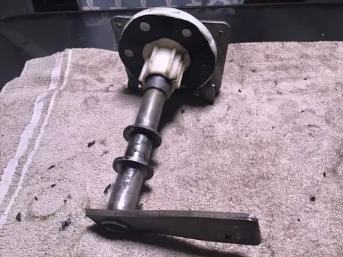 1993 Yamaha WaveRunner 3 650 steering shaft handle bar mount