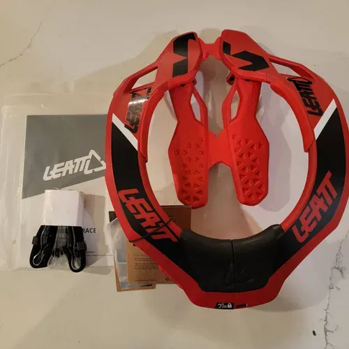 Leatt 4.5 Neck Brace