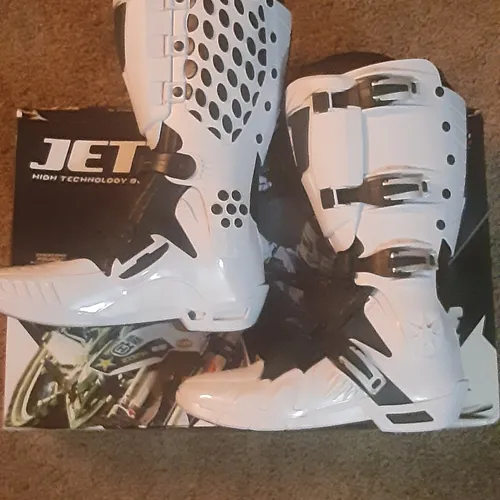 Jett boots, new size 10.5 US