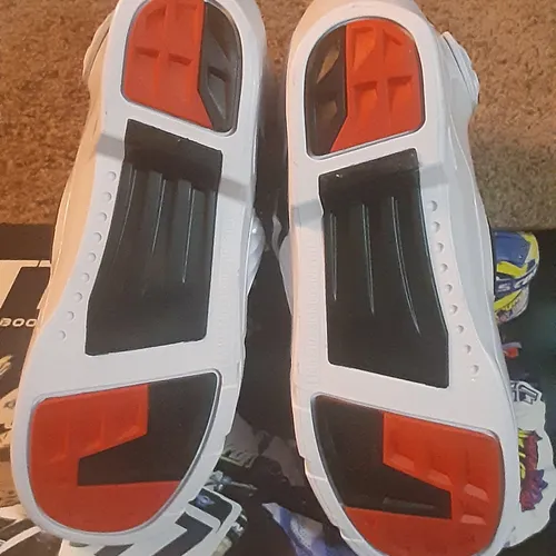 Jett boots, new size 10.5 US