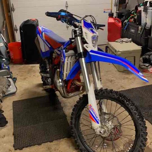 2021 Beta 300 Xtrainer